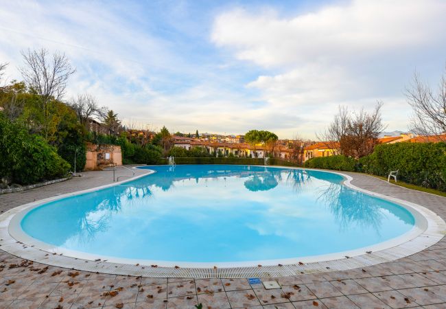 Appartamento a Polpenazze del Garda - Casa Esmeralda sul Garda By Bookinggardalake Appartamento a Polpenazze del Garda - Casa Esmeralda sul Garda By Bookinggardalake
