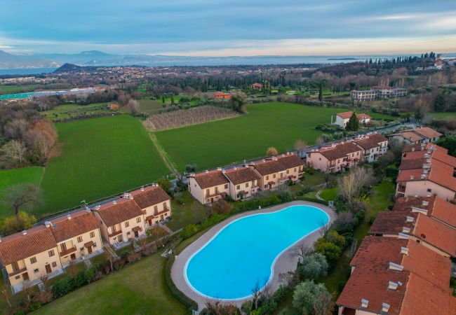Appartamento a Polpenazze del Garda - Casa Esmeralda sul Garda By Bookinggardalake Appartamento a Polpenazze del Garda - Casa Esmeralda sul Garda By Bookinggardalake