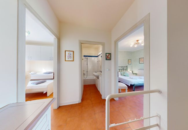 Appartamento a Polpenazze del Garda - Casa Esmeralda sul Garda By Bookinggardalake Appartamento a Polpenazze del Garda - Casa Esmeralda sul Garda By Bookinggardalake