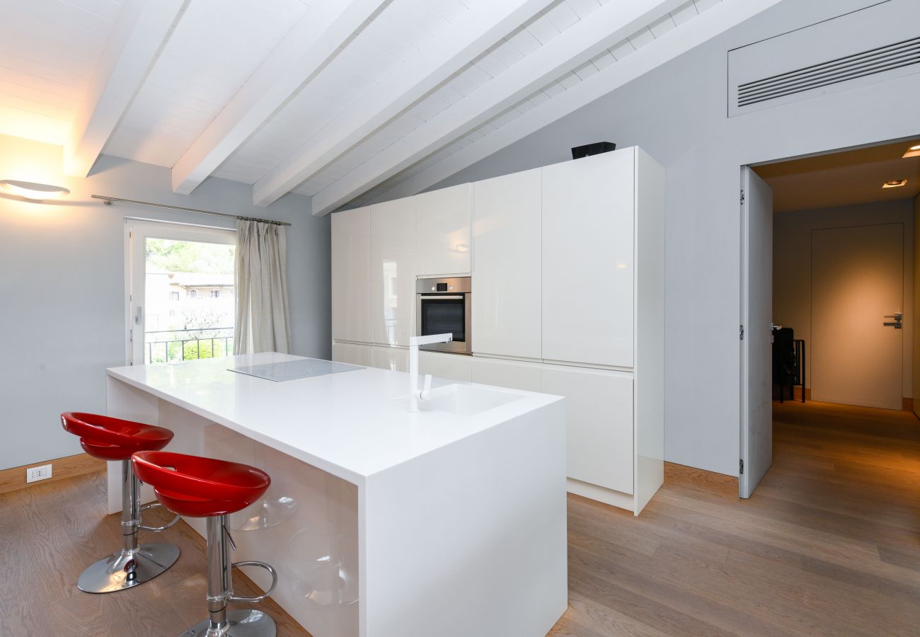 Appartamento a Salò - Fantoni Luxury Loft in Salò By Bookinggardalake