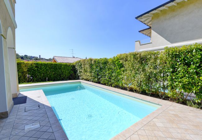 Villa a Manerba del Garda - Villa Iris a Manerba del Garda By Bookinggardalake Villa a Manerba del Garda - Villa Iris a Manerba del Garda By Bookinggardalake