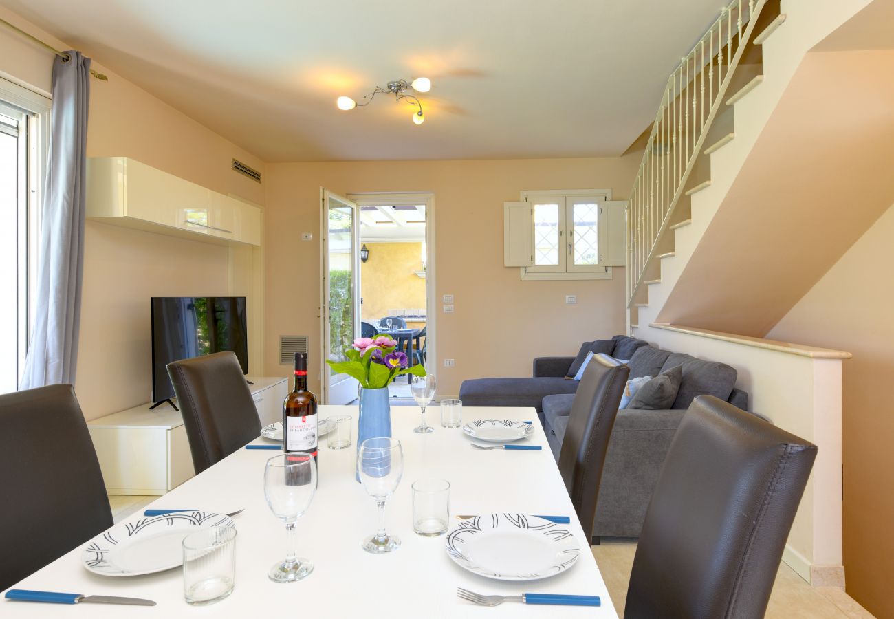 Villa a Manerba del Garda - Villa Iris a Manerba del Garda By Bookinggardalake Villa a Manerba del Garda - Villa Iris a Manerba del Garda By Bookinggardalake