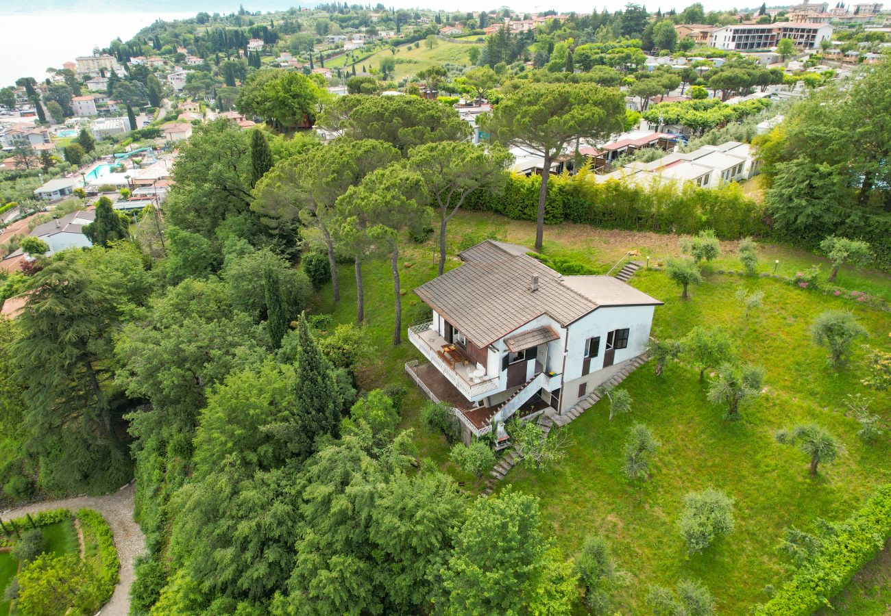 Villa a San Felice del Benaco - Villa Elvira wonderful view  By Bookinggardalake