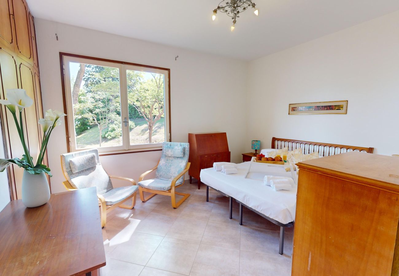 Villa a San Felice del Benaco - Villa Elvira wonderful view  By Bookinggardalake