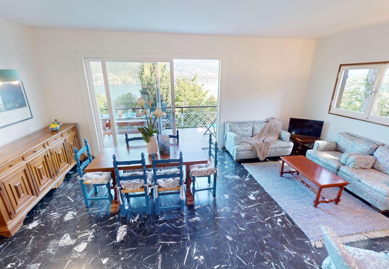 Villa a San Felice del Benaco - Villa Elvira wonderful view  By Bookinggardalake