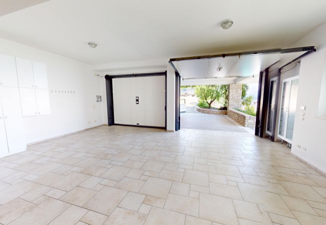 Villa a Manerba del Garda - Villa Flora fronte spiaggia By Bookinggardalake Villa a Manerba del Garda - Villa Flora fronte spiaggia By Bookinggardalake