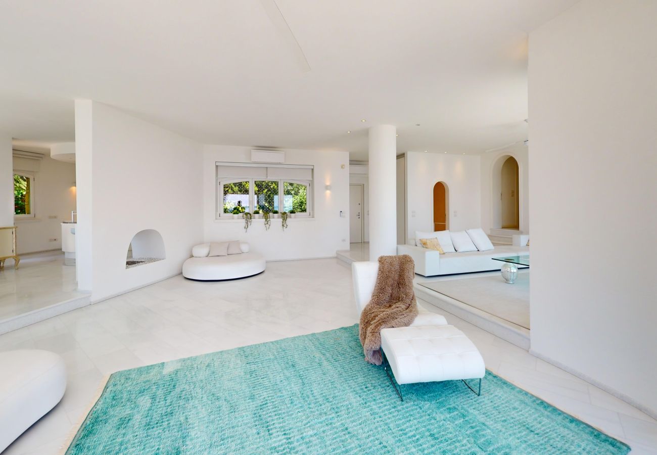 Villa a Manerba del Garda - Villa Flora fronte spiaggia By Bookinggardalake Villa a Manerba del Garda - Villa Flora fronte spiaggia By Bookinggardalake