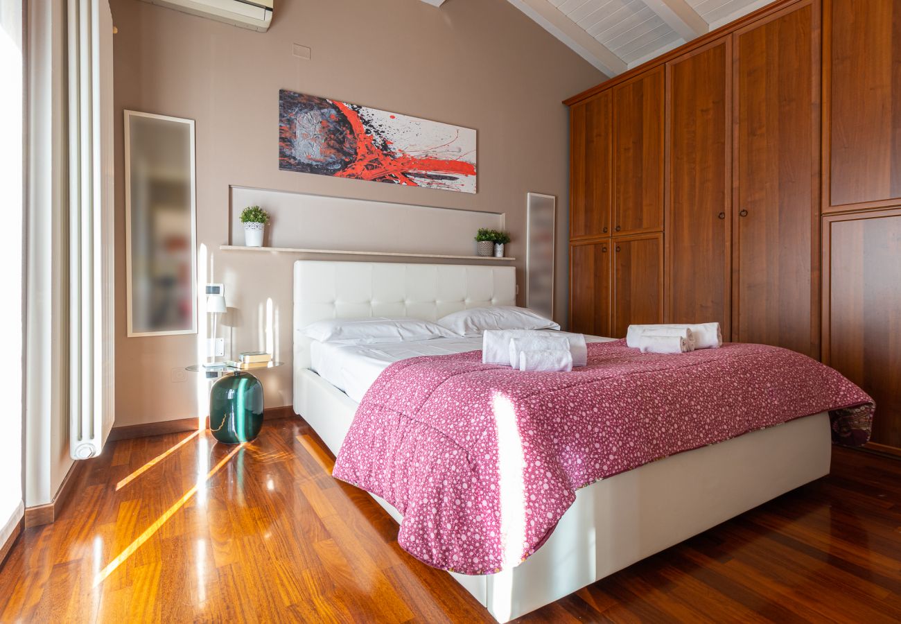 Appartamento a Desenzano del Garda - Maison Blanchette Desenzano By Bookinggardalake