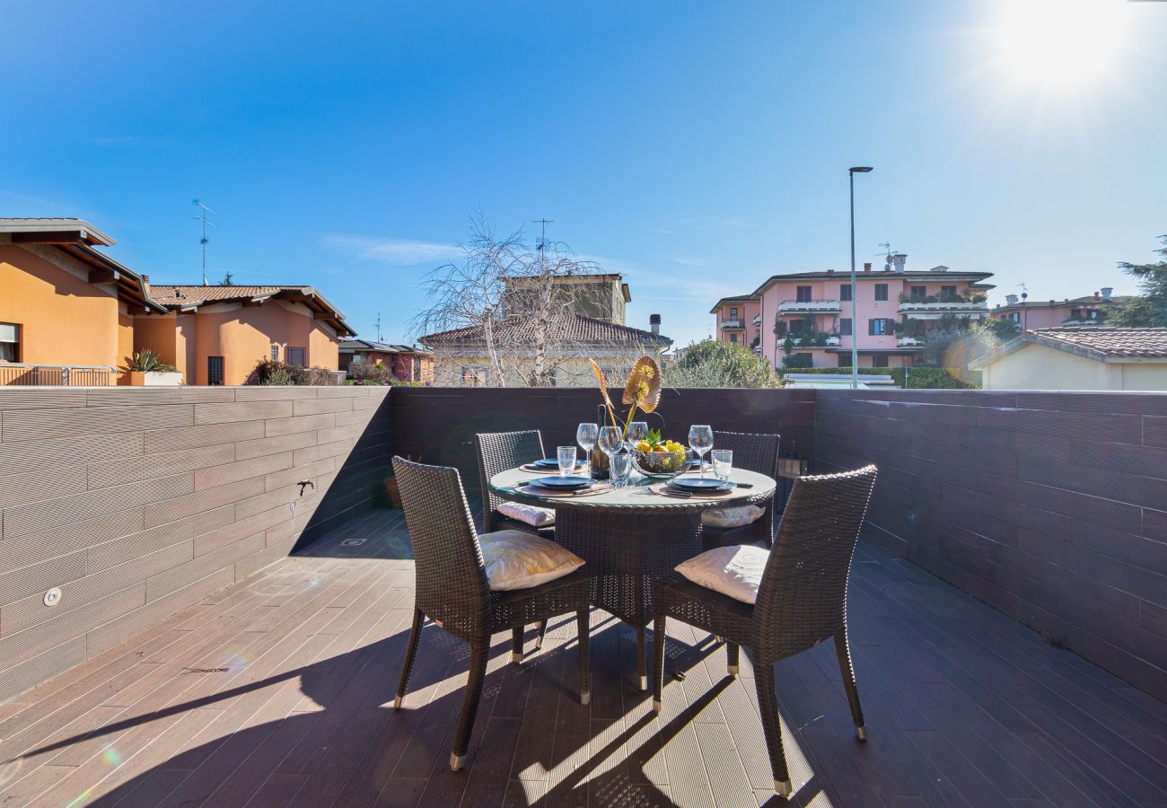 Appartamento a Desenzano del Garda - Maison Blanchette Desenzano By Bookinggardalake