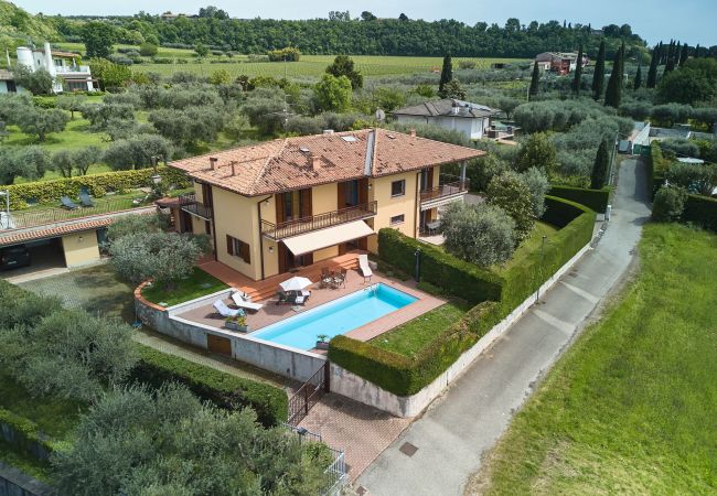 Villa a Lazise - VILLA CELEBRITY