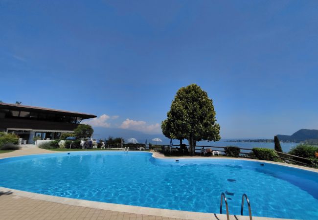 Appartamento a Manerba del Garda - Bellavista lake view By Bookinggardalake