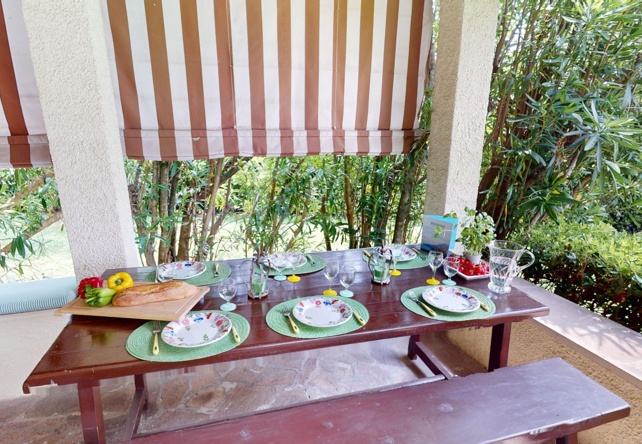 Villa a Salò - Villa Oleandri pool with view By Bookinggardalake