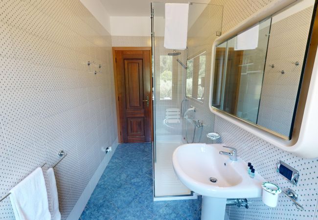 Villa a Puegnago sul Garda - Villa Fiorita a Puegnago By Bookinggardalake Villa a Puegnago sul Garda - Villa Fiorita a Puegnago By Bookinggardalake