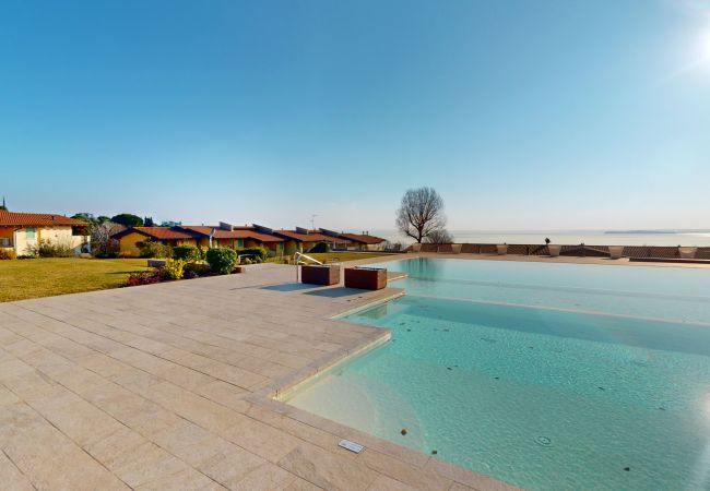 Appartamento a Manerba del Garda - Vento di Lago by Bookinggardalake Appartamento a Manerba del Garda - Vento di Lago by Bookinggardalake