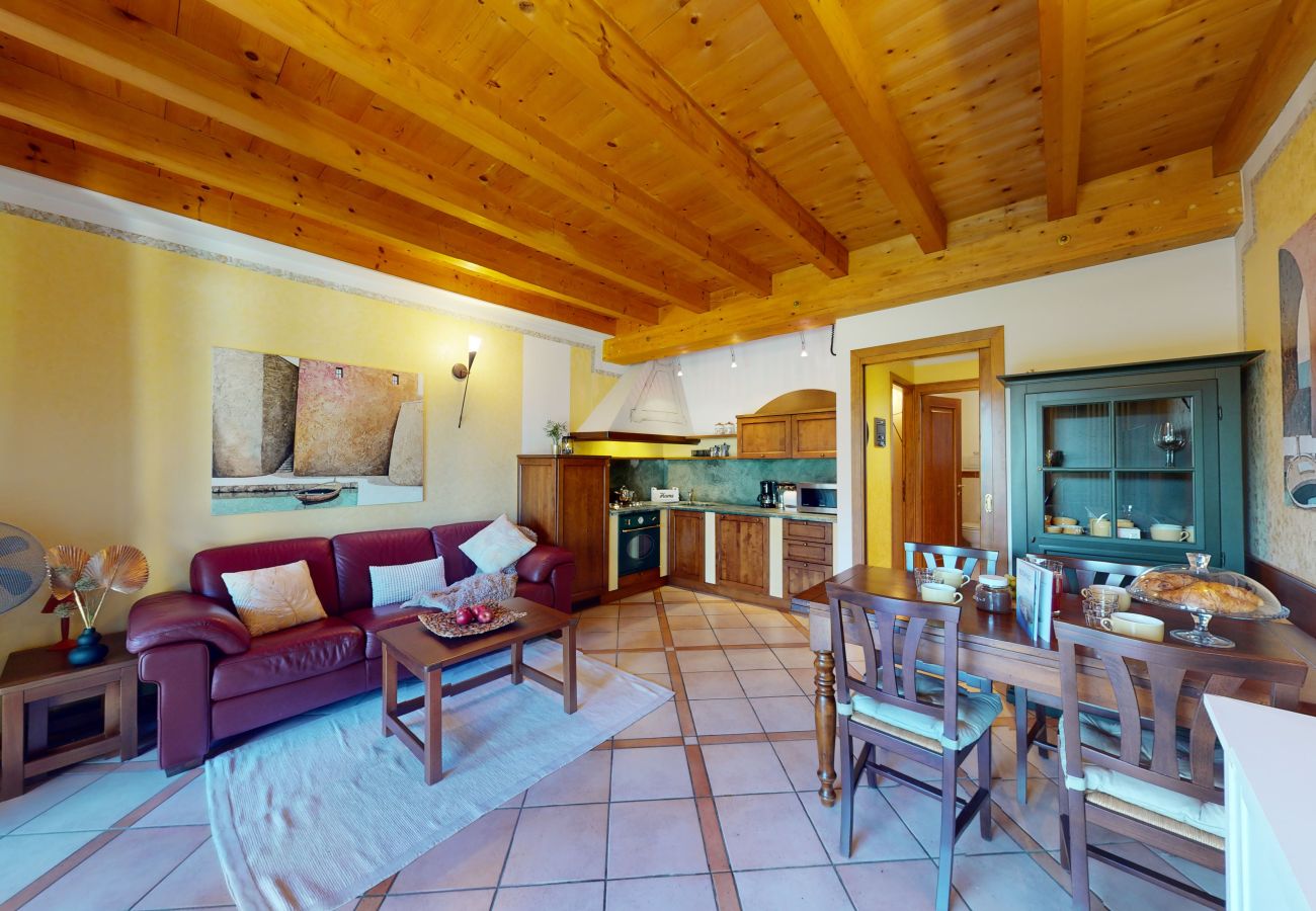 Appartamento a Padenghe sul Garda - Relax for family pool, wi-fi, garden Garda Pleasur
