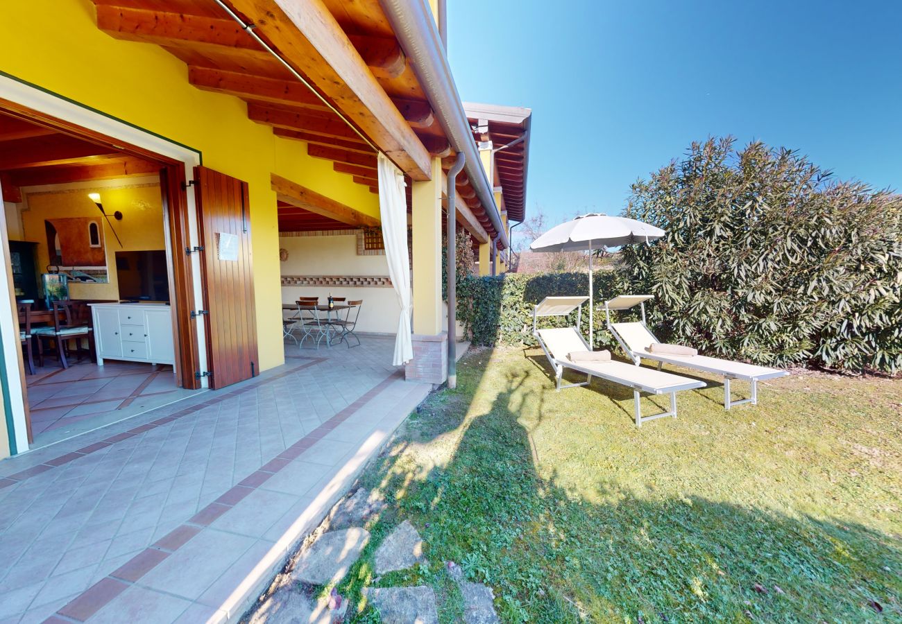 Appartamento a Padenghe sul Garda - Relax for family pool, wi-fi, garden Garda Pleasur