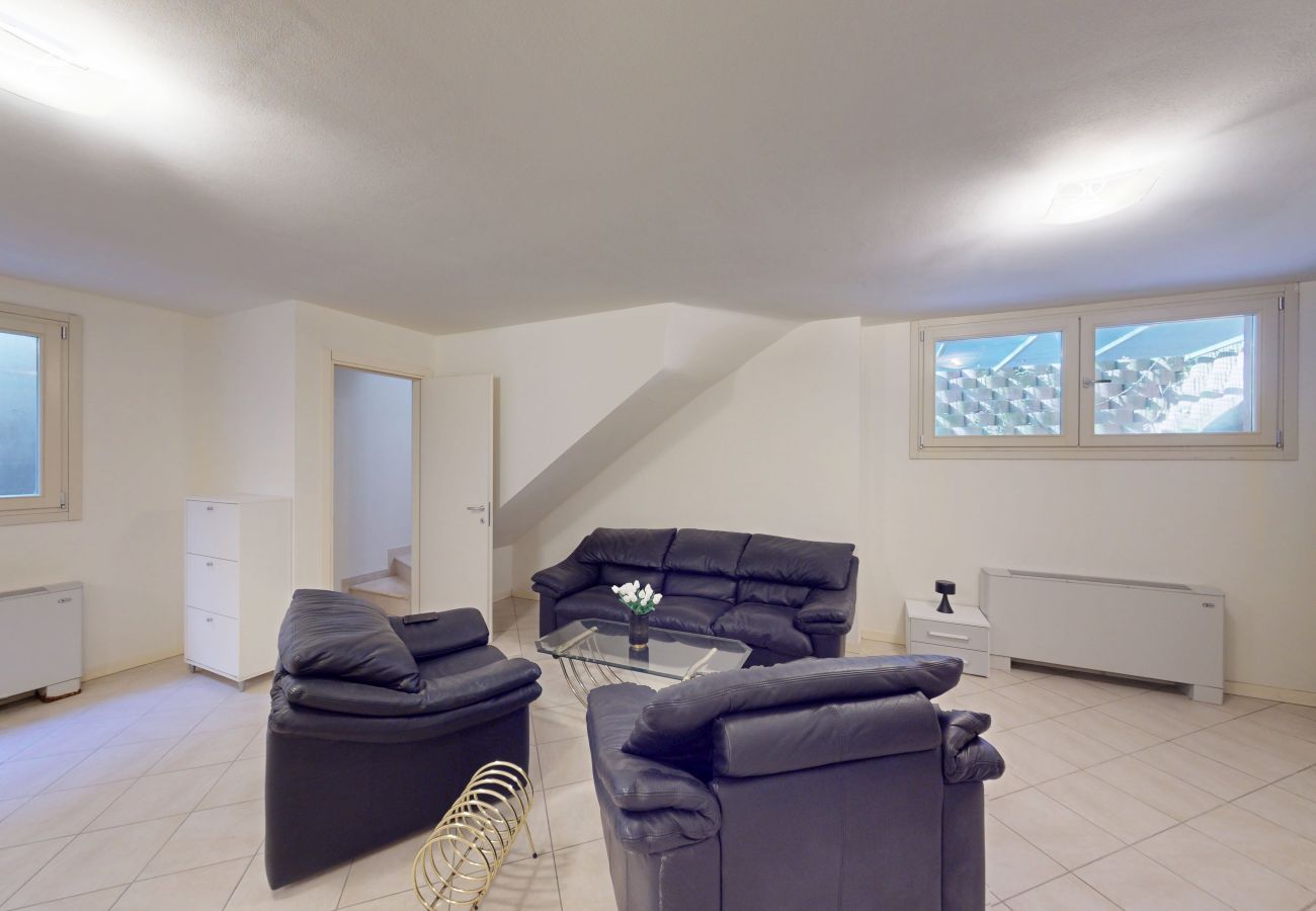 Villa a Manerba del Garda - Villa Dolcevita piscina privata by Bookinggardal