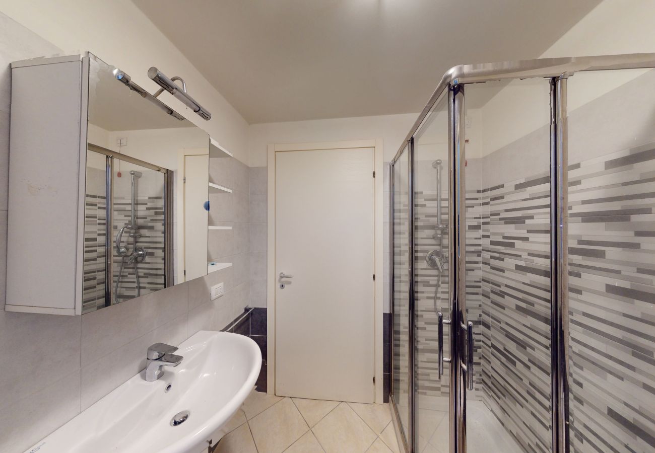 Villa a Manerba del Garda - Villa Dolcevita piscina privata by Bookinggardal