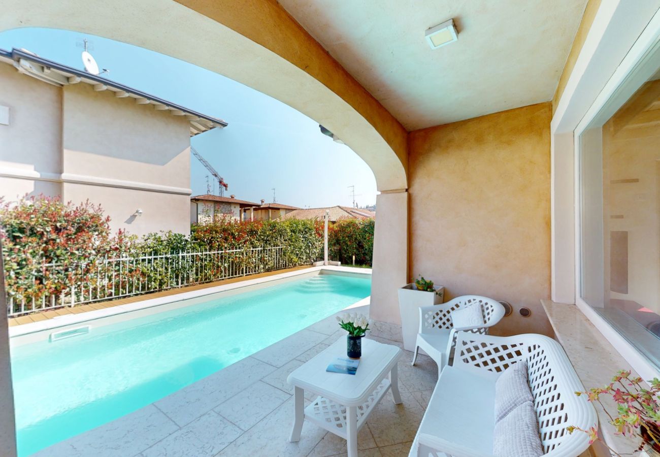 Villa a Manerba del Garda - Villa Dolcevita piscina privata by Bookinggardal