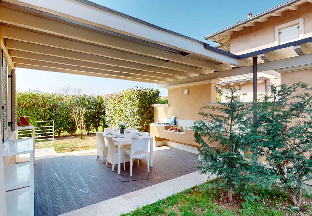 Villa a Manerba del Garda - Villa Dolcevita piscina privata by Bookinggardal