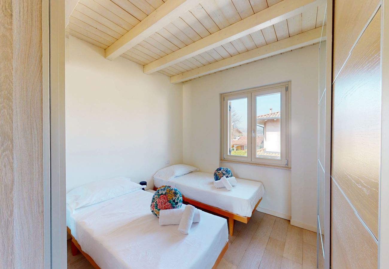 Villa a Manerba del Garda - Villa Dolcevita piscina privata by Bookinggardal