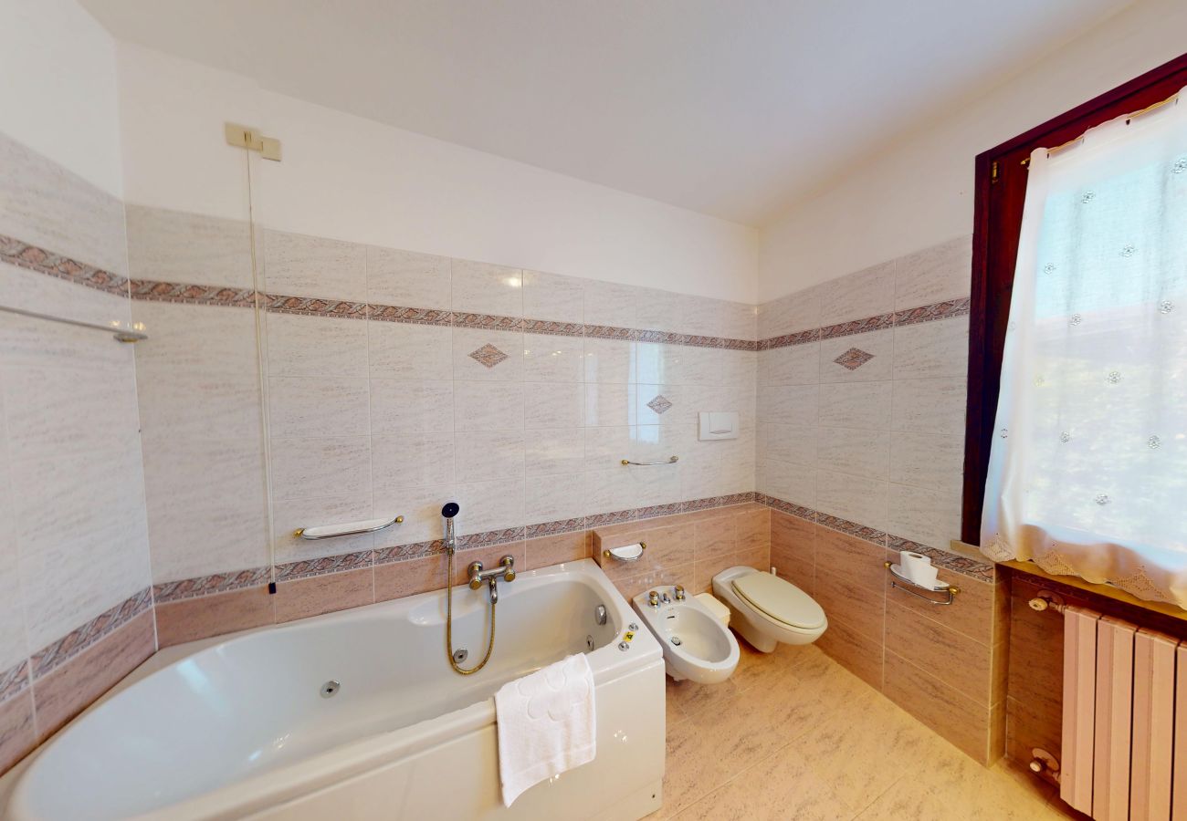 Villa a Manerba del Garda - Villa Arcoiris by Bookinggardalake