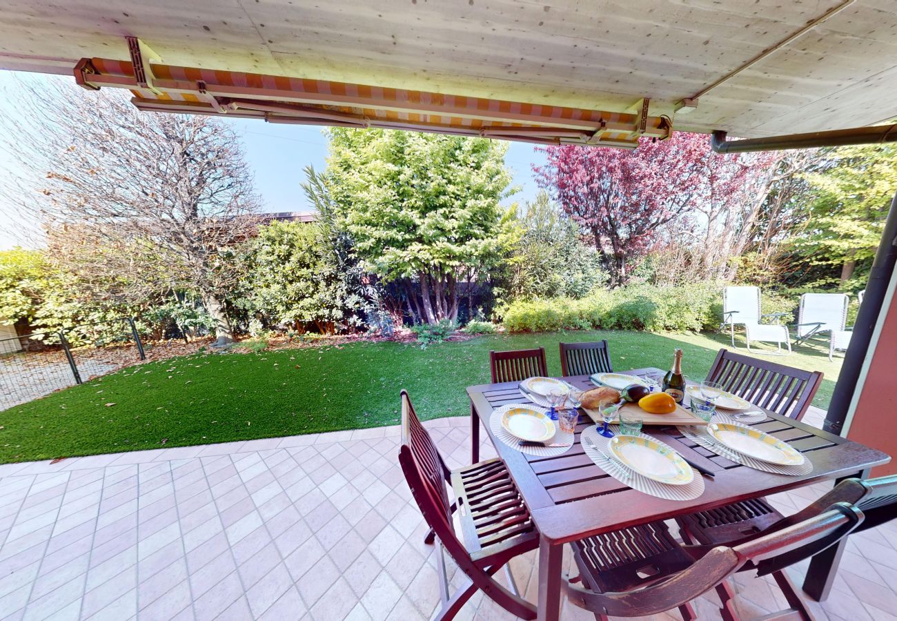 Villa a Manerba del Garda - Villa Arcoiris by Bookinggardalake