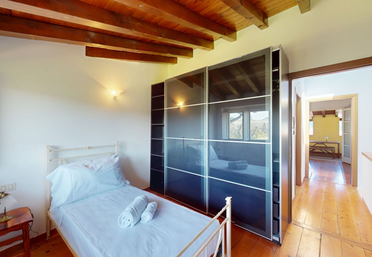Appartamento a San Felice del Benaco - Garda View romantic apt with pool by Bookinggardal