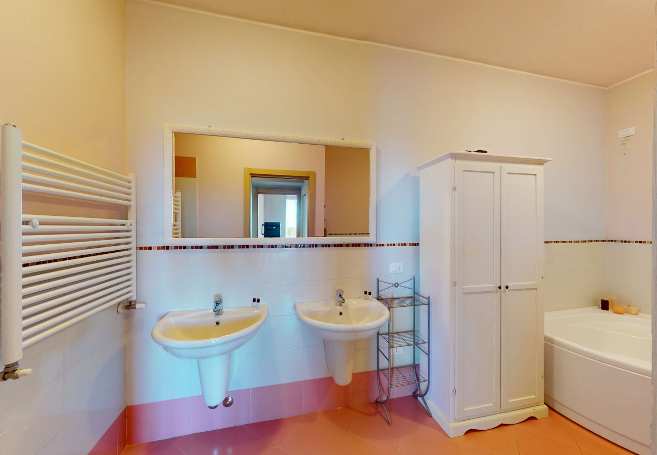 Appartamento a Moniga del Garda - Agape Apartment by Bookinggardalake