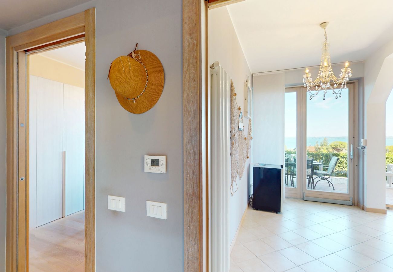 Appartamento a Moniga del Garda - Agape Apartment by Bookinggardalake