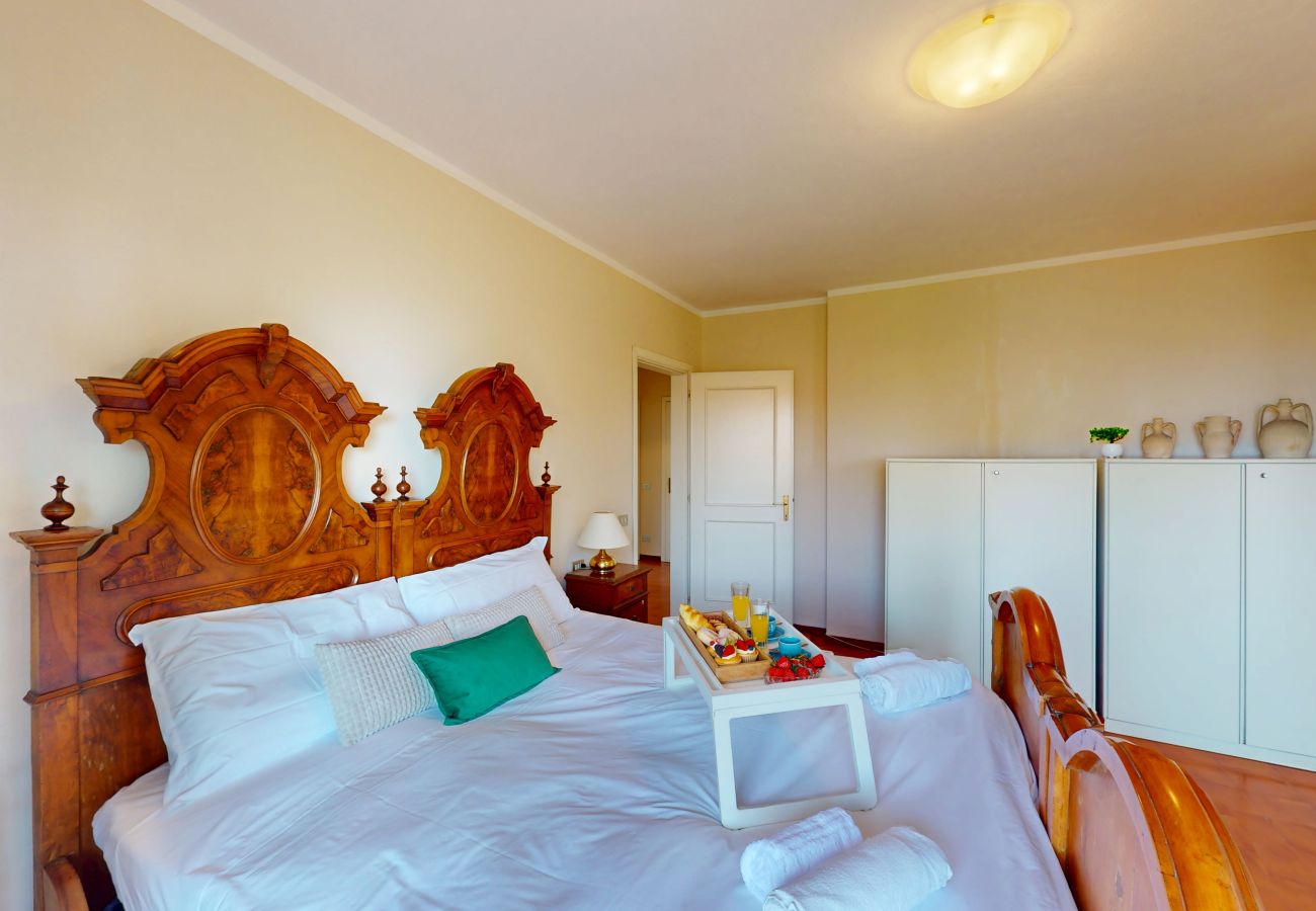 Villa a Sirmione - Villa Valentine Lakeside by Bookinggard
