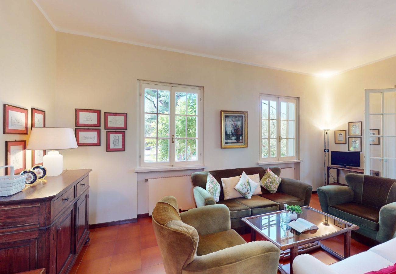 Villa a Sirmione - Villa Valentine Lakeside by Bookinggard
