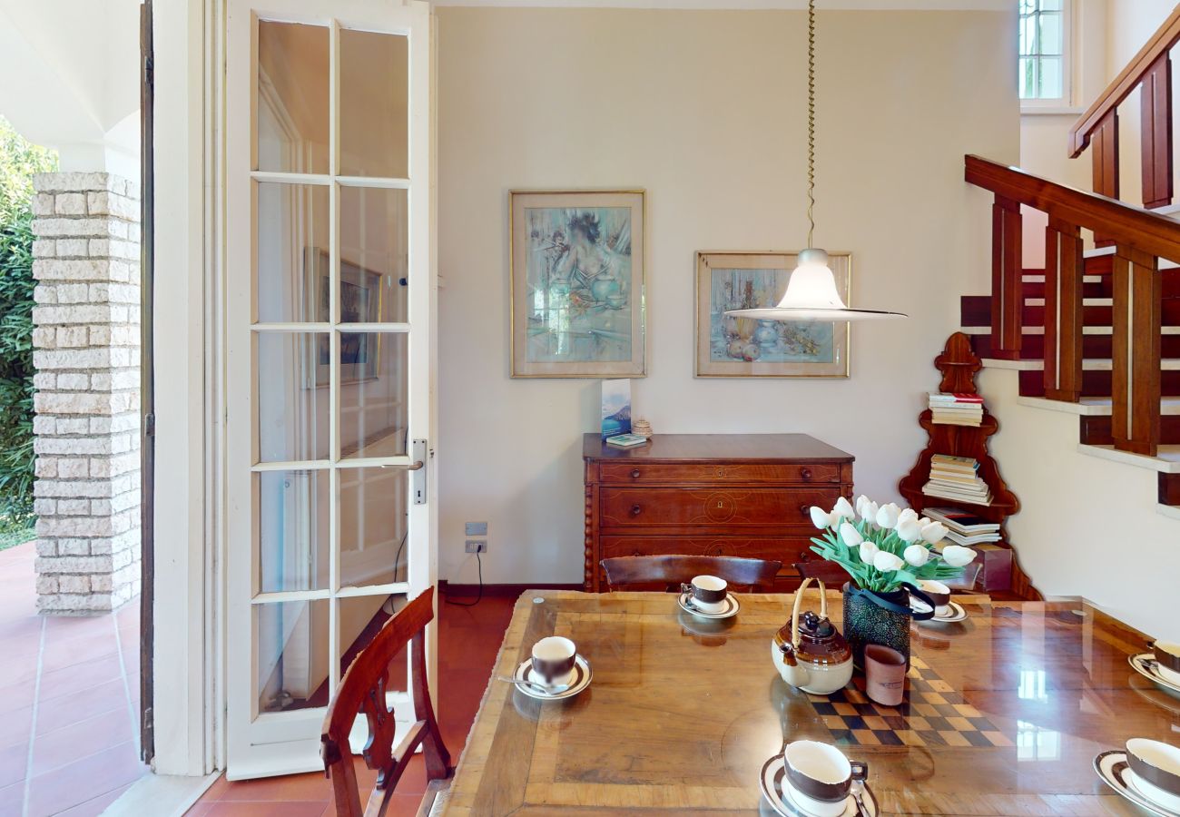Villa a Sirmione - Villa Valentine Lakeside by Bookinggard