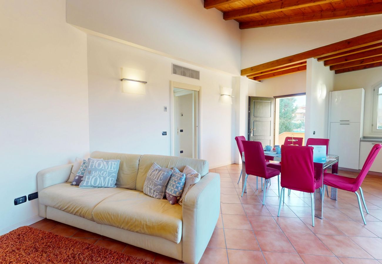 Appartamento a Manerba del Garda - Borgo Torchio C8 By Bookinggardalake