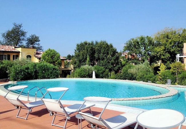 Appartamento a Manerba del Garda - Borgo del Torchio F1 ByBookinggardalake