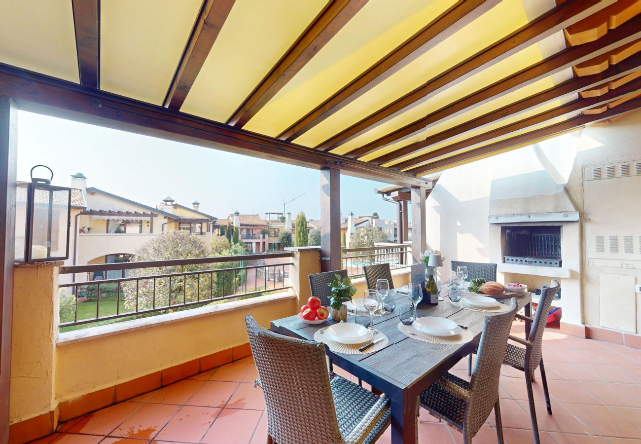 Appartamento a Manerba del Garda - La Rocca Di Manerba relaxing pool  By Bookinggarda