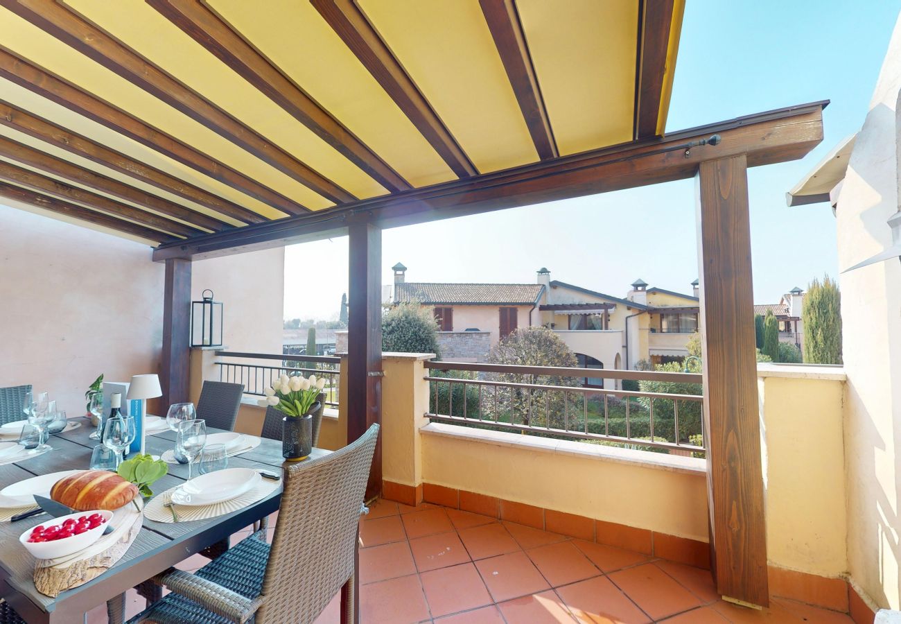 Appartamento a Manerba del Garda - La Rocca Di Manerba relaxing pool  By Bookinggarda