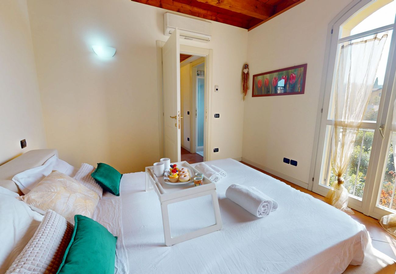 Appartamento a Manerba del Garda - Borgo Torchio F23 By Bookinggardalake
