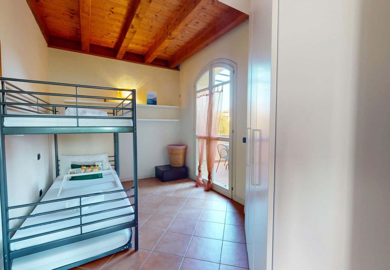 Appartamento a Manerba del Garda - Borgo Torchio F23 By Bookinggardalake