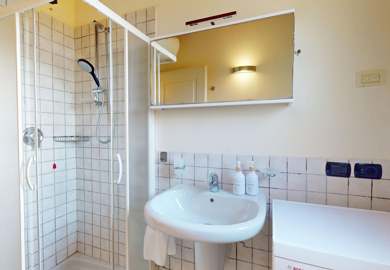 Appartamento a Manerba del Garda - Borgo Torchio F23 By Bookinggardalake