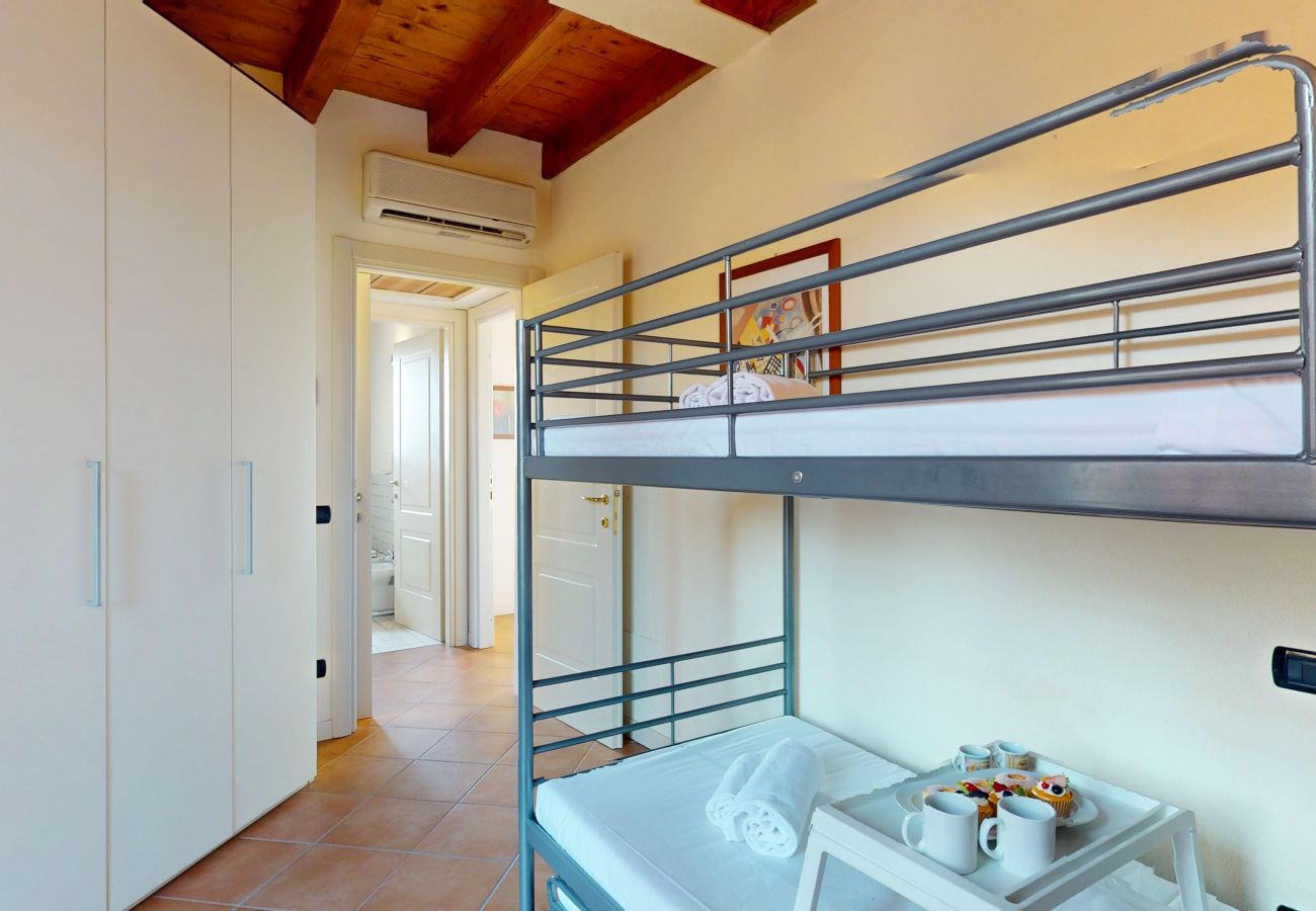 Appartamento a Manerba del Garda - Borgo Torchio F23 By Bookinggardalake