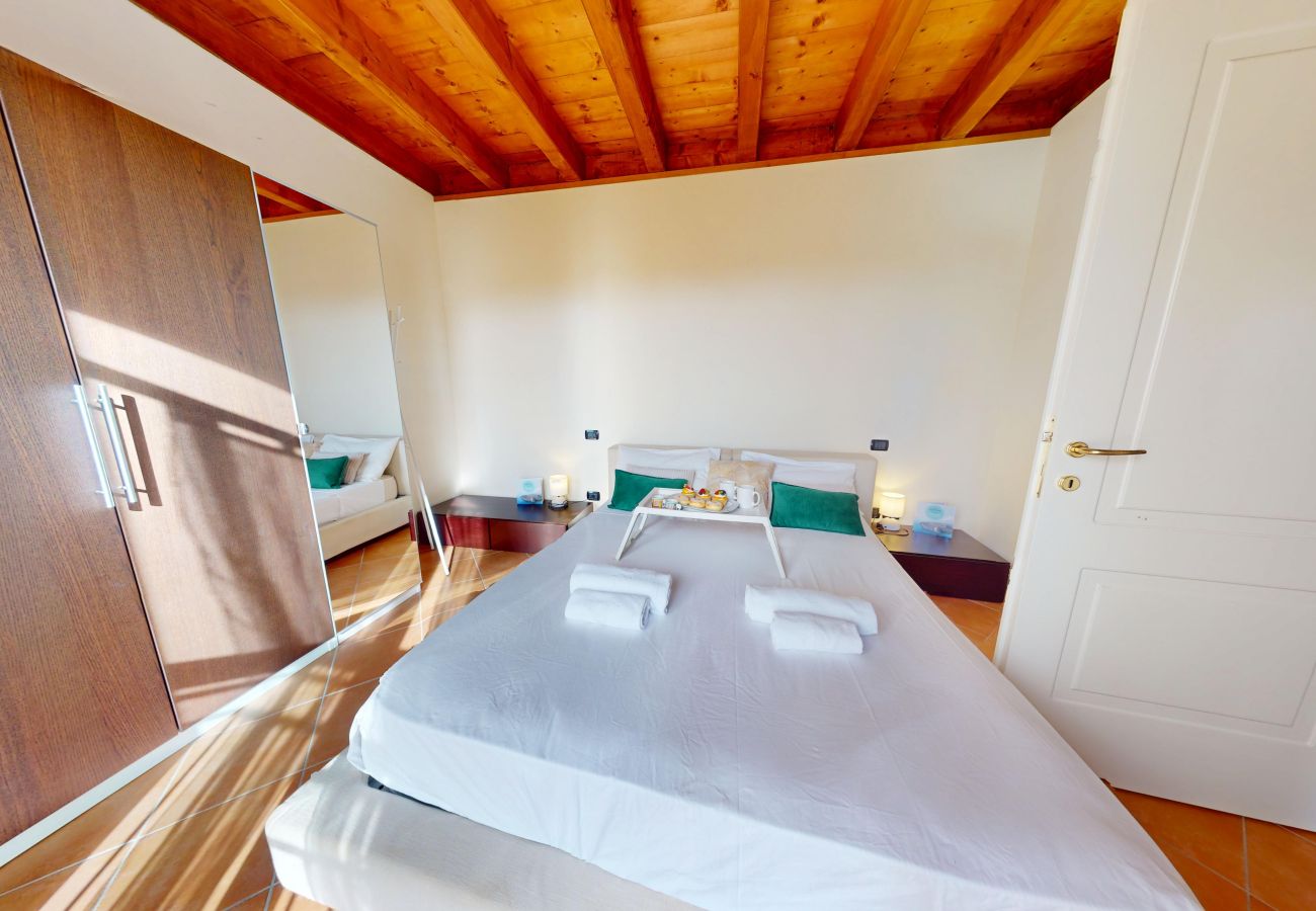 Appartamento a Manerba del Garda - Borgo Torchio F23 By Bookinggardalake