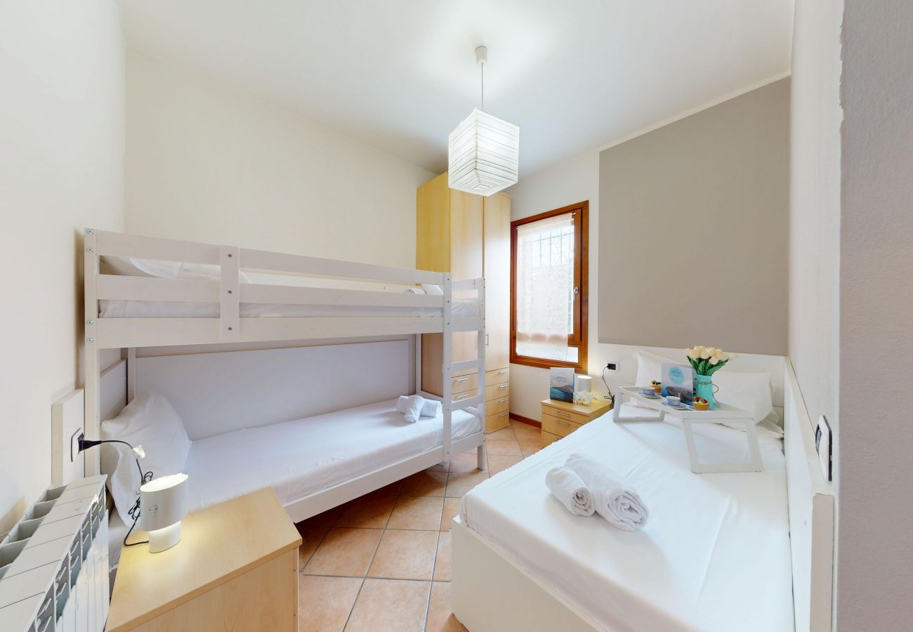 Villa a Manerba del Garda - Villa Dolce Riva Lake Escape by bookinggardalake