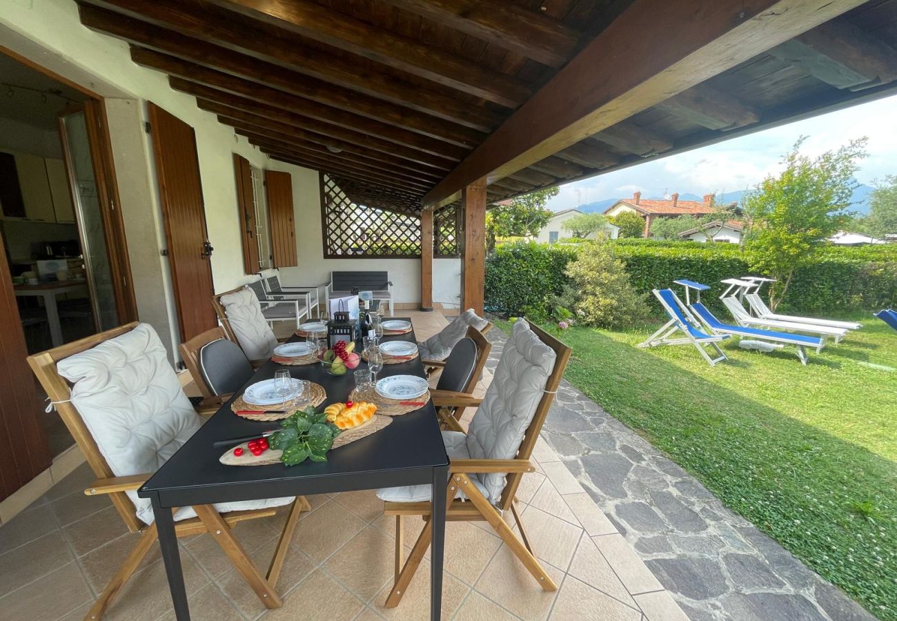 Villa a Manerba del Garda - Villa Dolce Riva Lake Escape by bookinggardalake