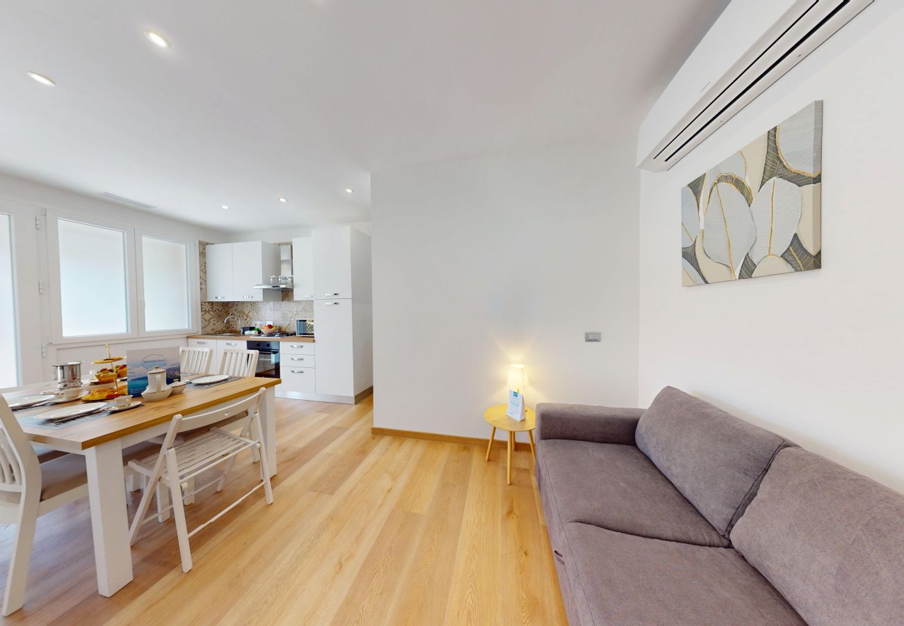 Appartamento a Puegnago sul Garda - Garda Hub Retreat by Booking Garda Lake