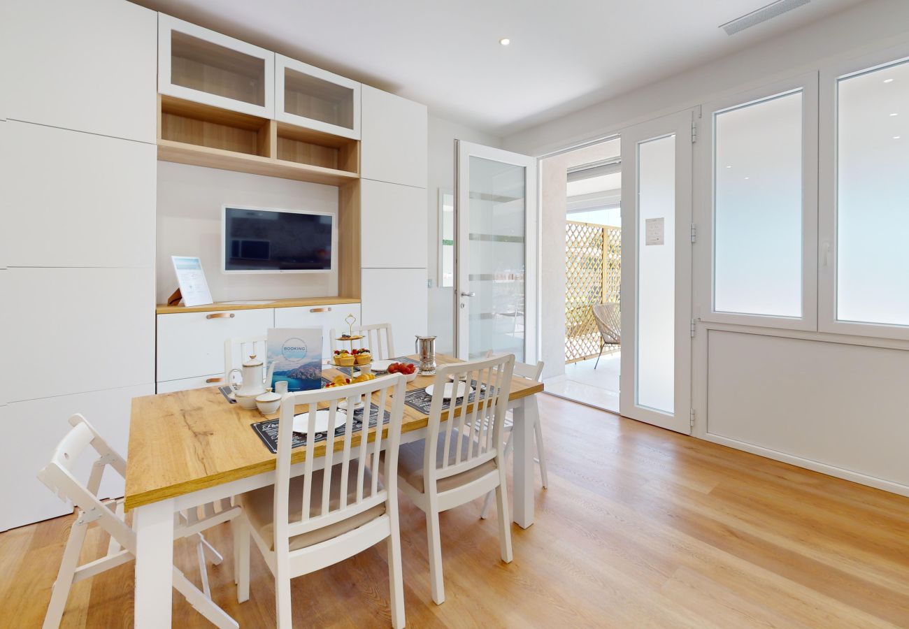 Appartamento a Puegnago sul Garda - Garda Hub Retreat by Booking Garda Lake