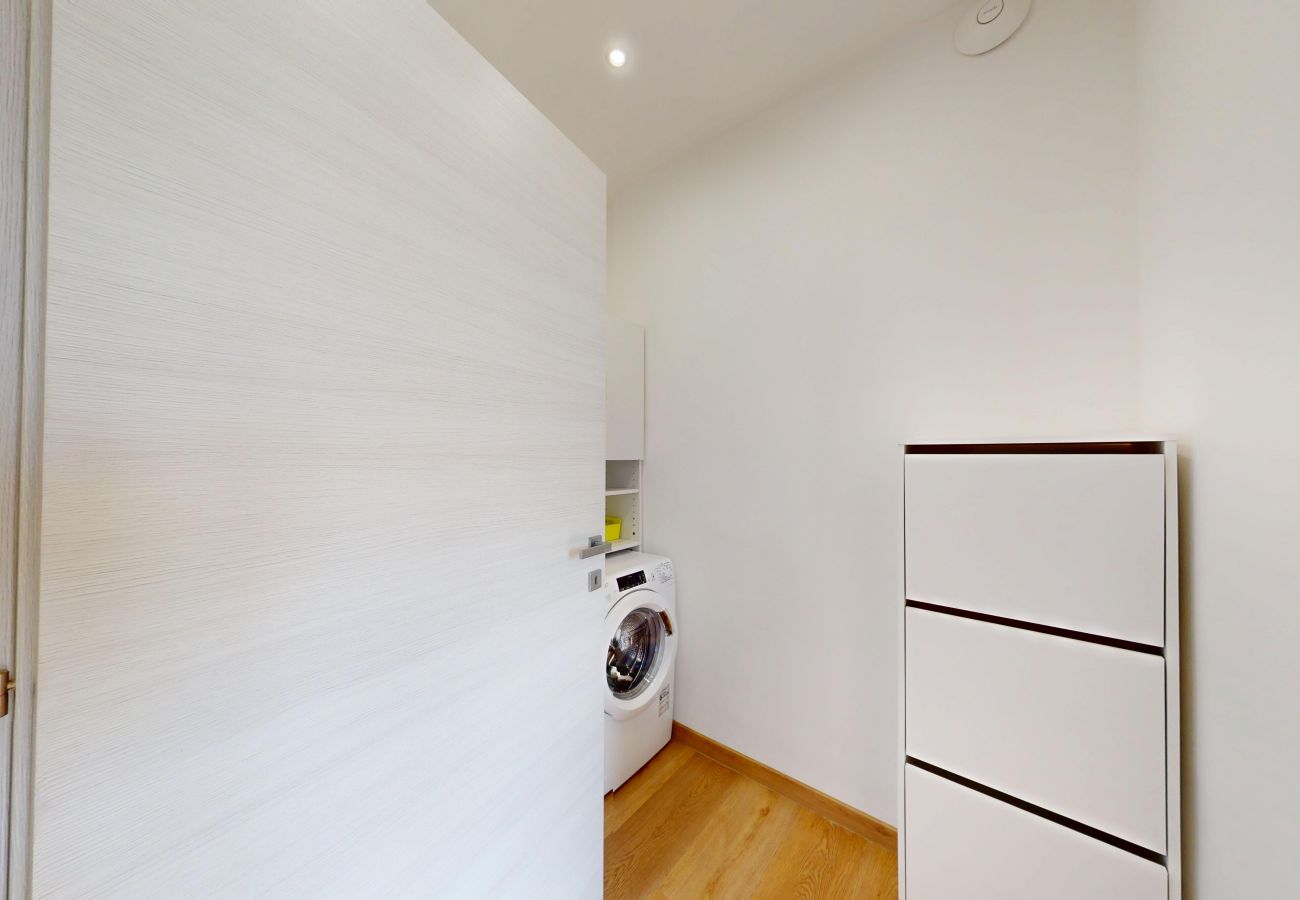 Appartamento a Puegnago sul Garda - Garda Hub Suite by Booking Garda Lake
