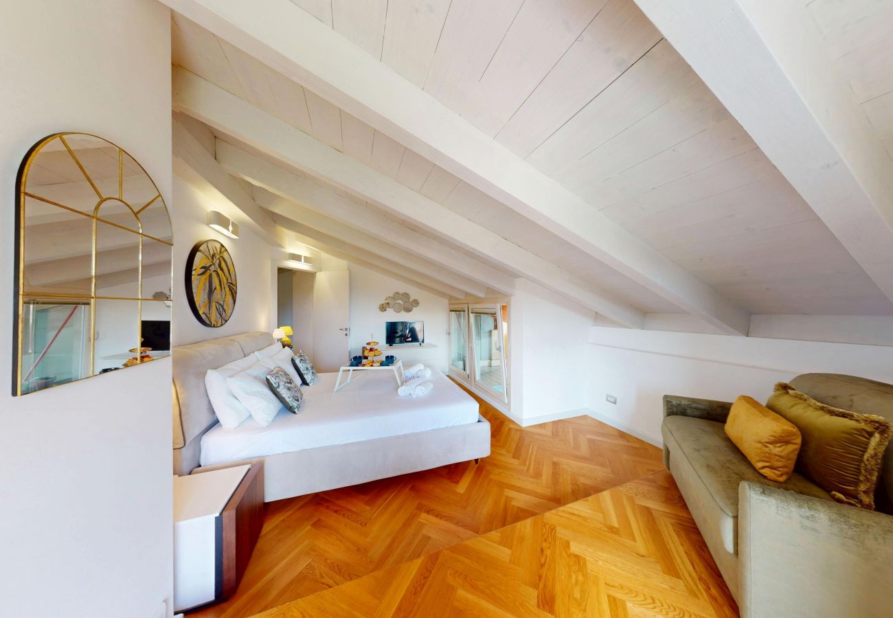Appartamento a Sirmione - Sirmio Dream View Suite by Bookinggardalake