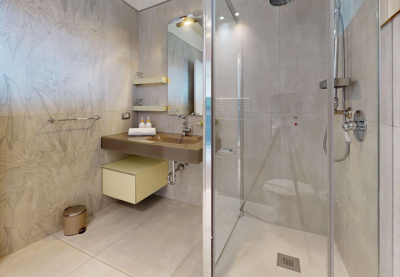 Appartamento a Sirmione - Sirmio Dream View Suite by Bookinggardalake