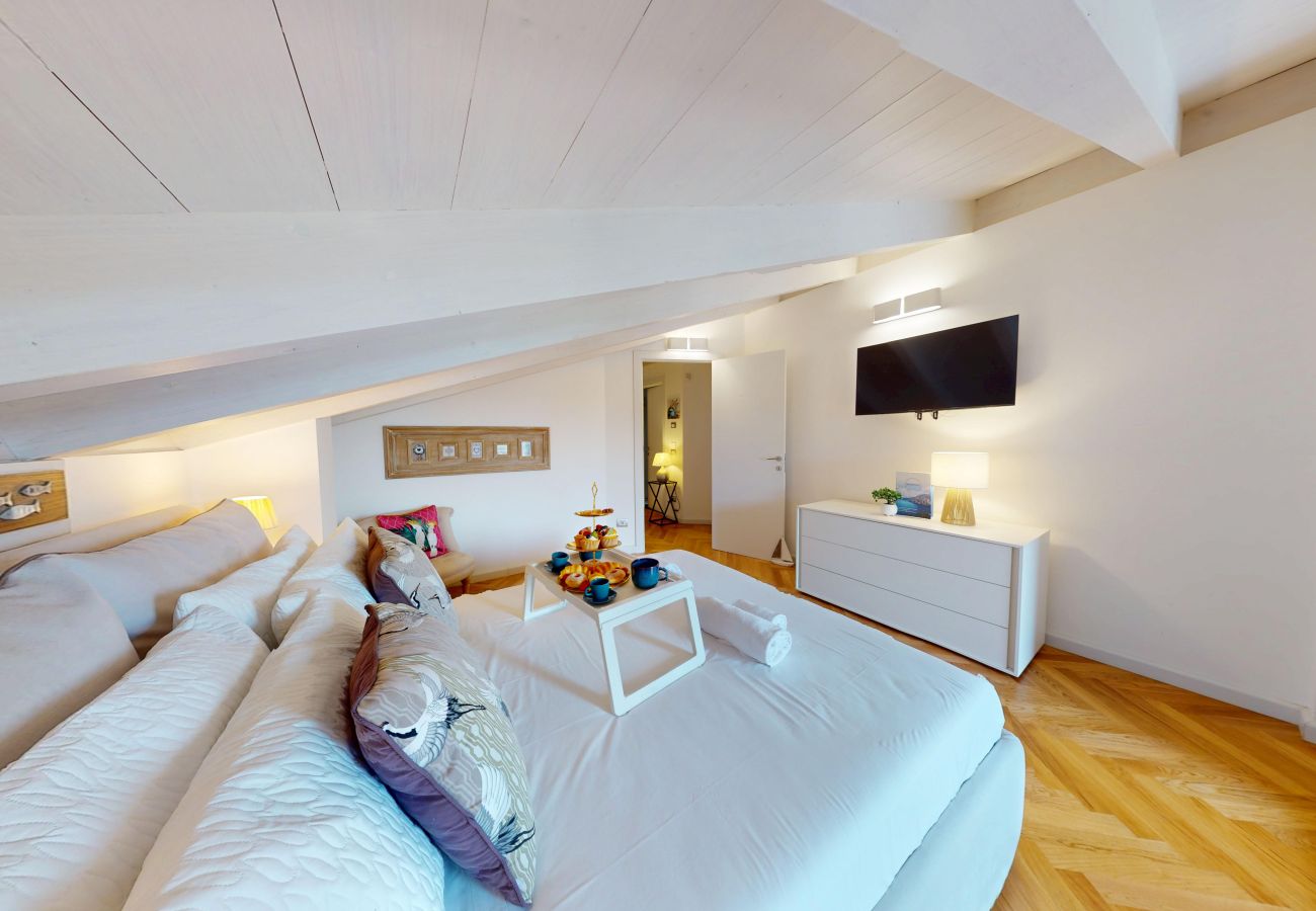 Appartamento a Sirmione - Sirmio Dream View Suite by Bookinggardalake